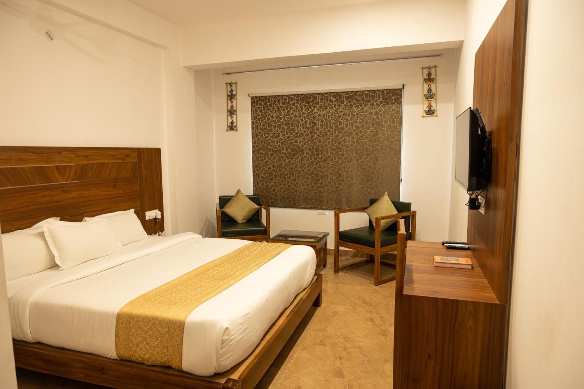 ホテル Amritara Ramila Kutir Ayodhya エクステリア 写真