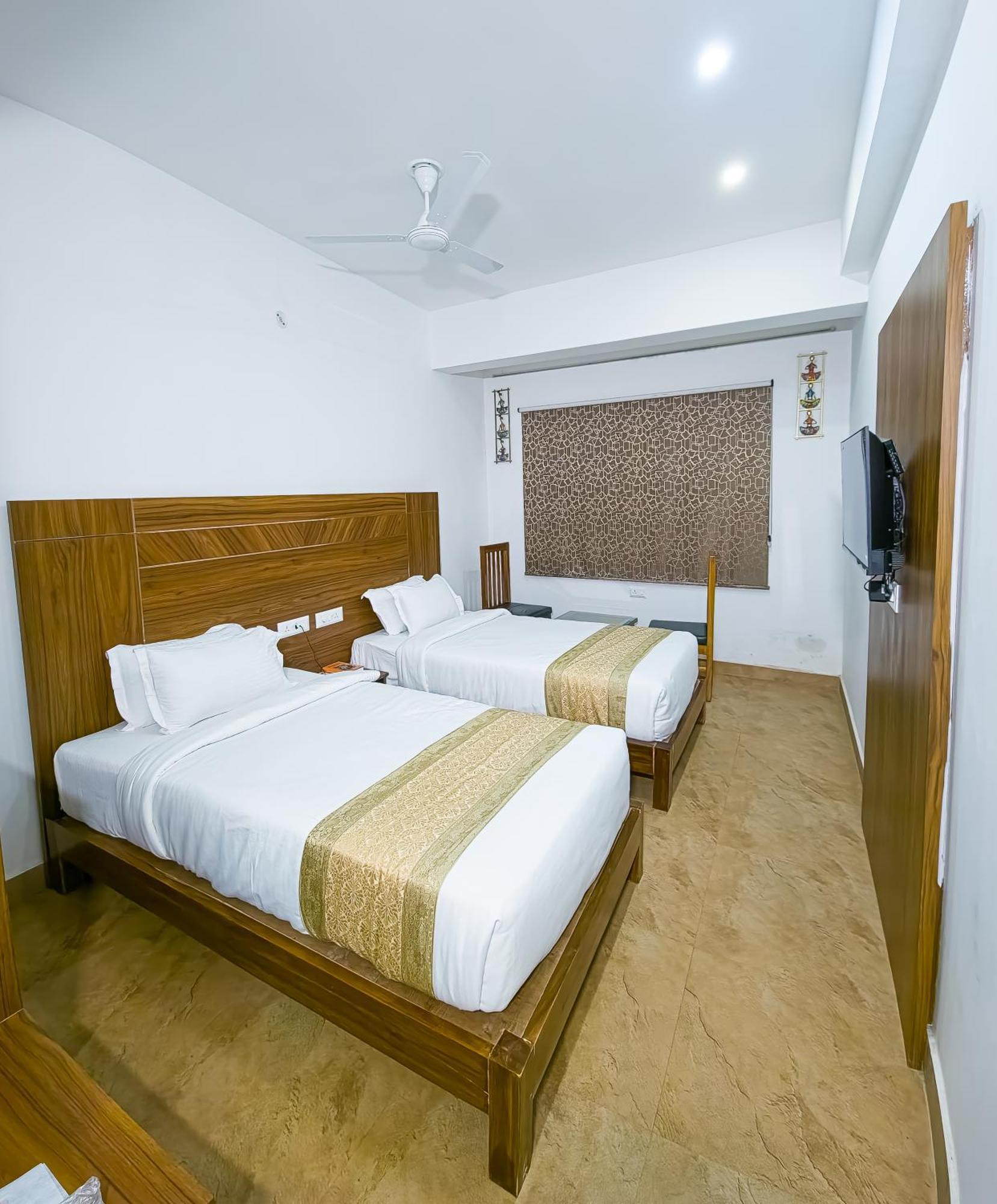 ホテル Amritara Ramila Kutir Ayodhya エクステリア 写真